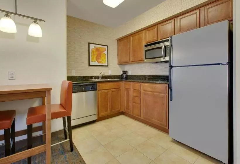 سوئیت 2 خوابه, Residence Inn Midland