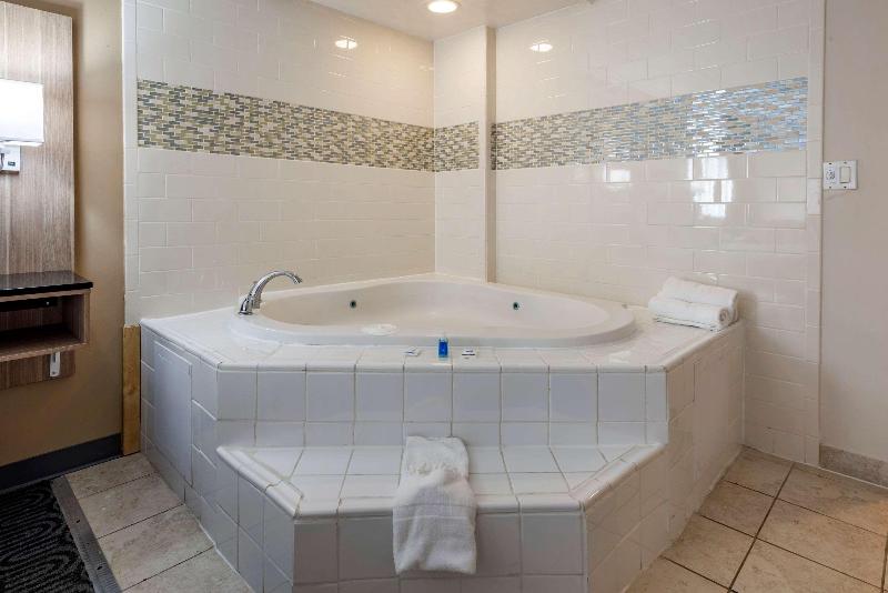 套房, Rodeway Inn Oceanview