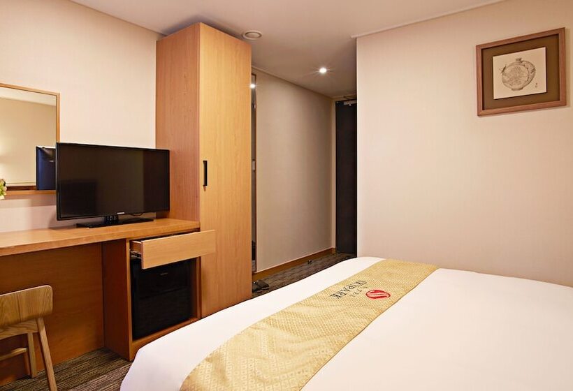 Номер Стандарт, Skypark Myeongdong 1