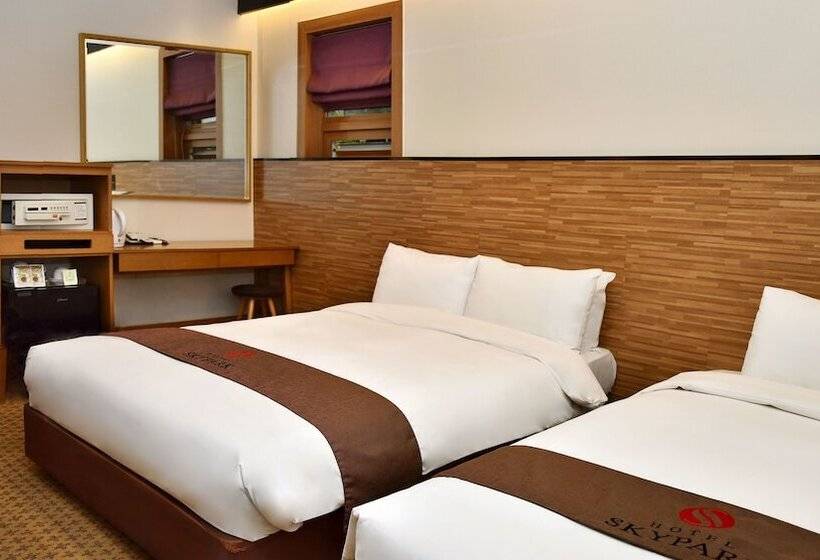 Номер Deluxe, Skypark Myeongdong 1