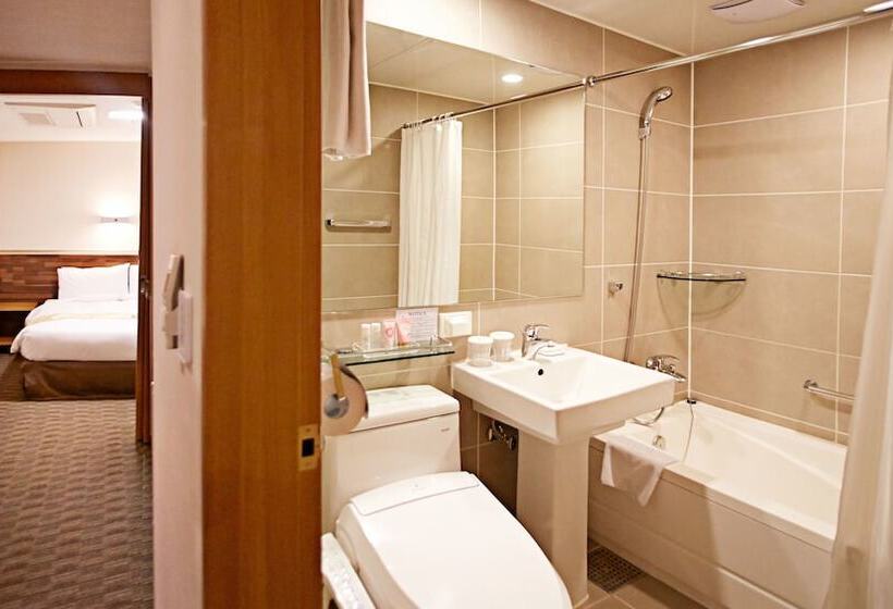 家庭间, Skypark Myeongdong 1