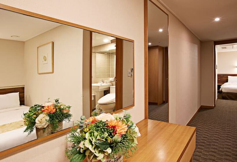 家庭间, Skypark Myeongdong 1