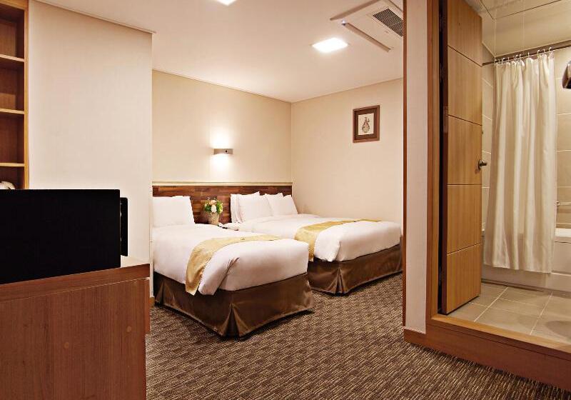 Номер Deluxe, Skypark Myeongdong 1
