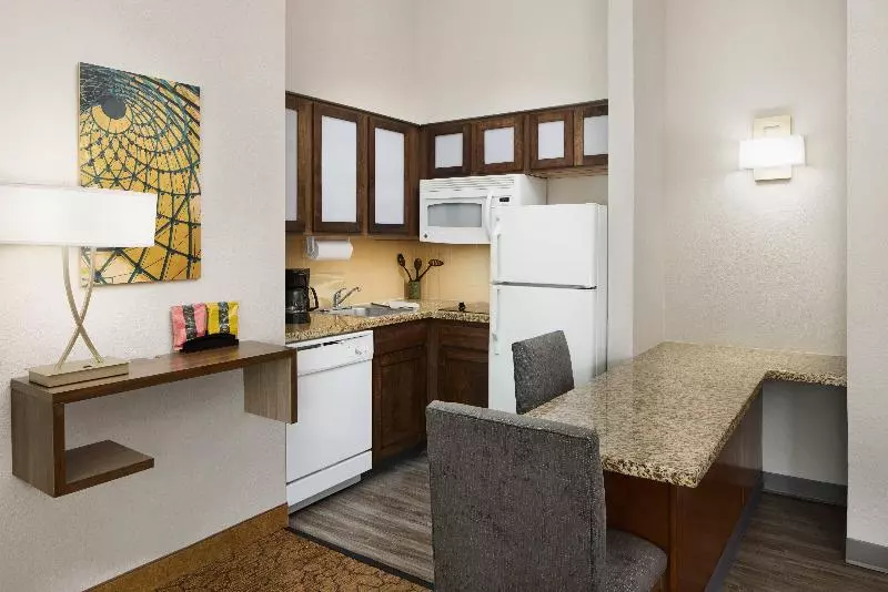 キングサイズベッドのスイートルーム, Staybridge Suites Of Durham   Chapel Hill   Rtp, An Ihg
