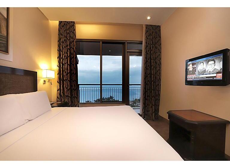 اتاق لوکس با تخت بزرگ, Summit Ridge Tagaytay   Newly Renovated