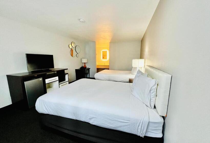 Люкс Повышенной Комфортности, Studio 6 Suites Flagstaff Az