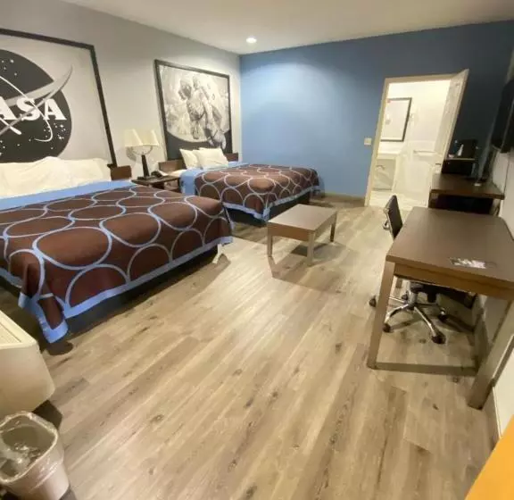 身障者適用キングサイズベッドルーム, Super 8 By Wyndham Houston Hobby Airport South