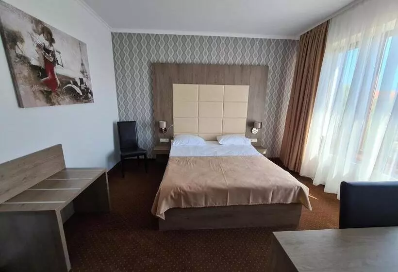 Standard-huone, Bulevard