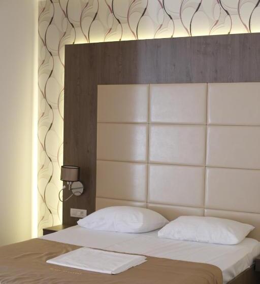 غرفة قياسية, Bulevard