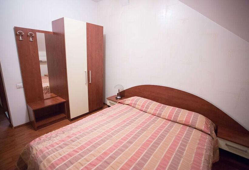 スタンダードルーム, Euphoria