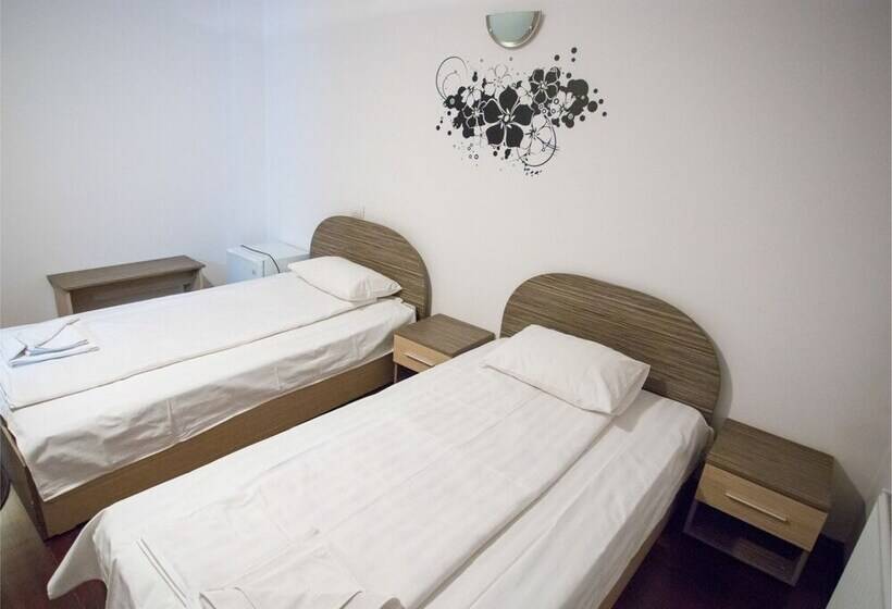 スタンダードルーム, Euphoria