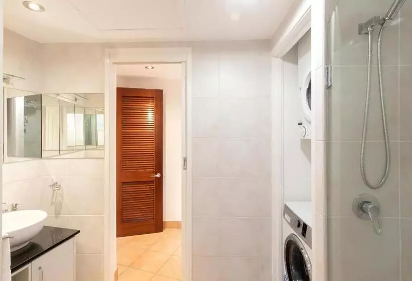 Huoneisto 1 Makuuhuone, L Auberge Noosa