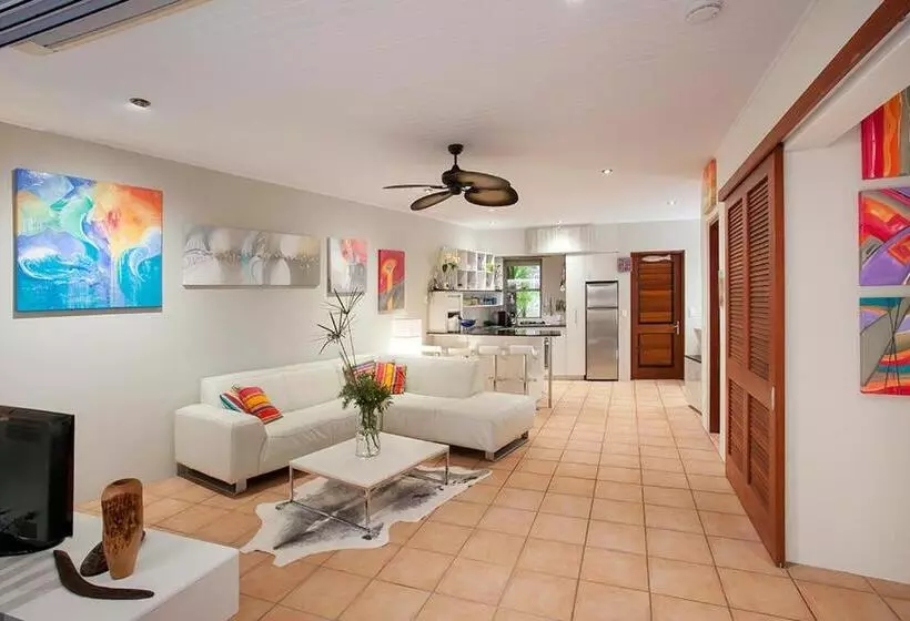 Huoneisto 1 Makuuhuone Pohjakerros, L Auberge Noosa