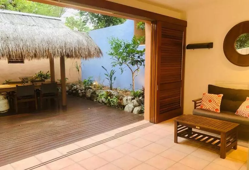 Huoneisto 1 Makuuhuone Pohjakerros, L Auberge Noosa