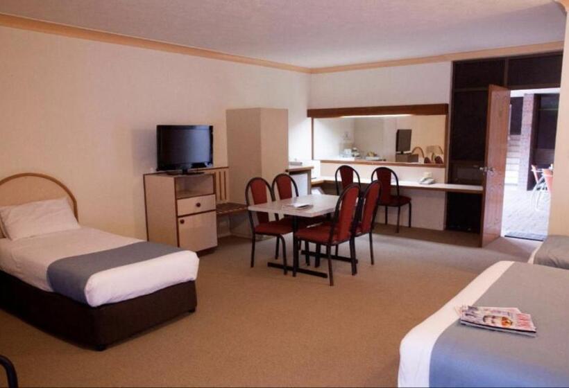 两卧家庭套房, Longreach Motor Inn