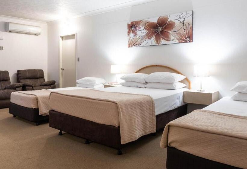 家庭间, Longreach Motor Inn