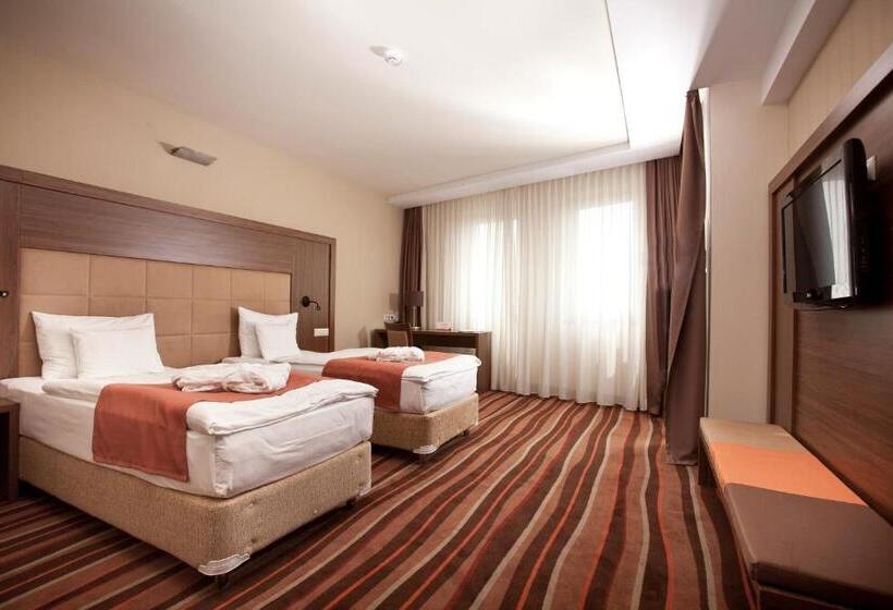 高级大房间, Makar Sport & Wellness