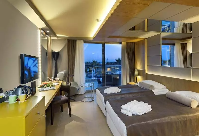 Talo 1 Makuuhuone, Sherwood Blue Belek - Adults Only