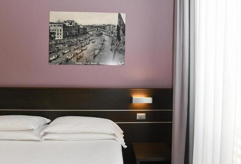 Номер Стандарт Трехместный, Vienna