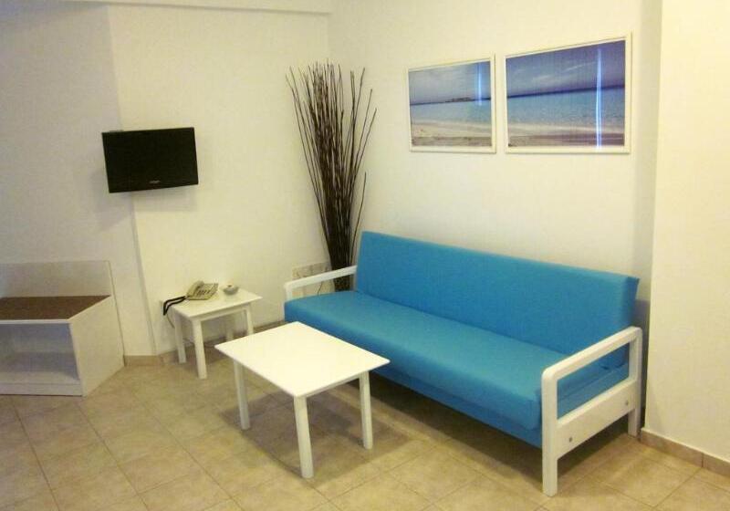 スタンダードスタジオ, Lantiana Gardens Apart