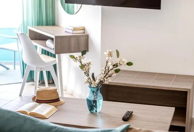 Standard-studio, Lantiana Gardens Apart