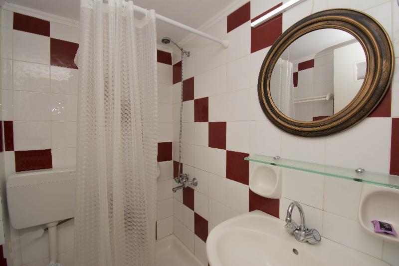 شقة غرفة واحدة, Rena Apartments By Checkin