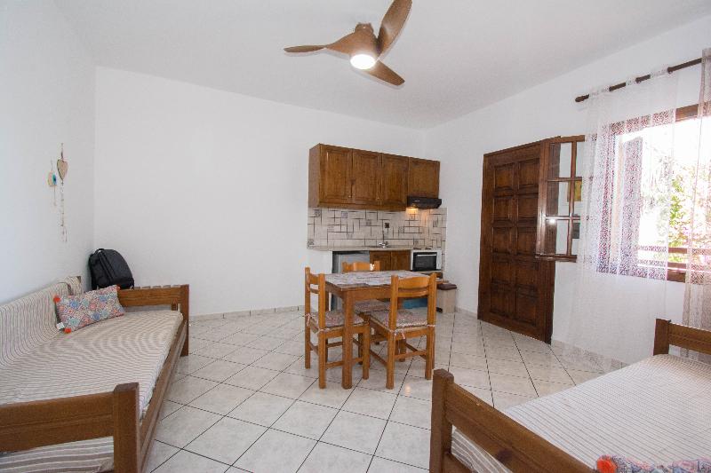 شقة غرفة واحدة, Rena Apartments By Checkin