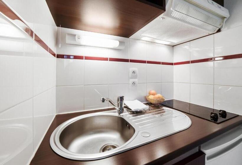 标准工作室, Comfort Aparthotel Versailles, St Cyr L Ecole