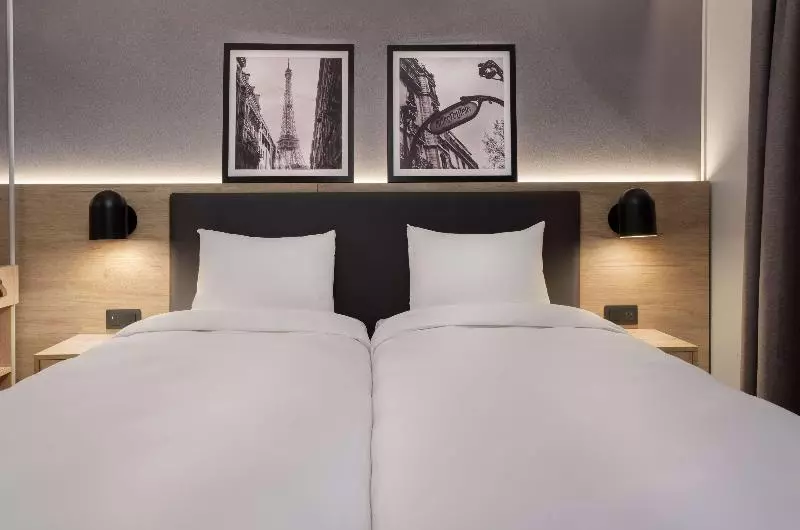 キングサイズベッドのスイートルーム, Holiday Inn Express Florence Northeast, An Ihg