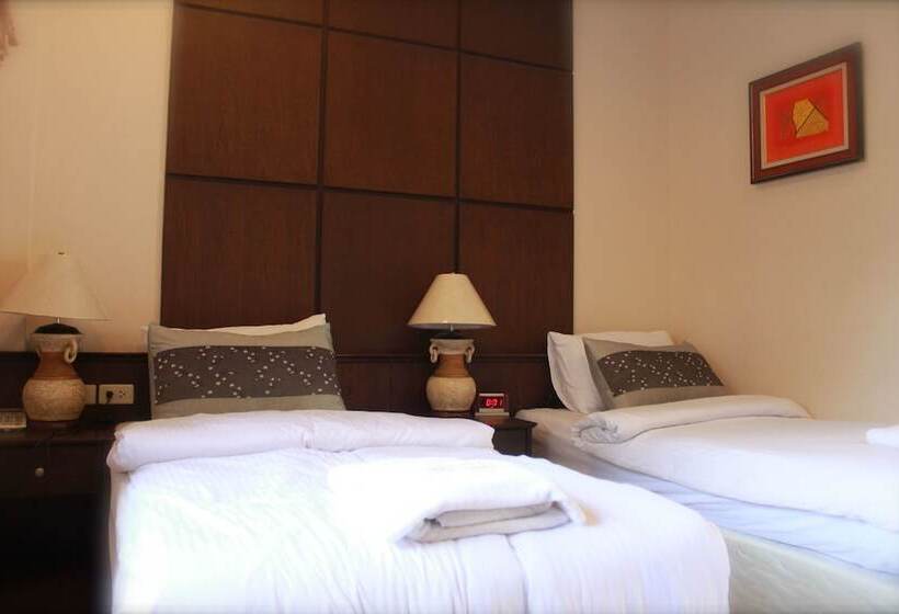 标准间, Serene Sands