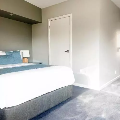 スタンダードルーム, Waves Luxury Suites