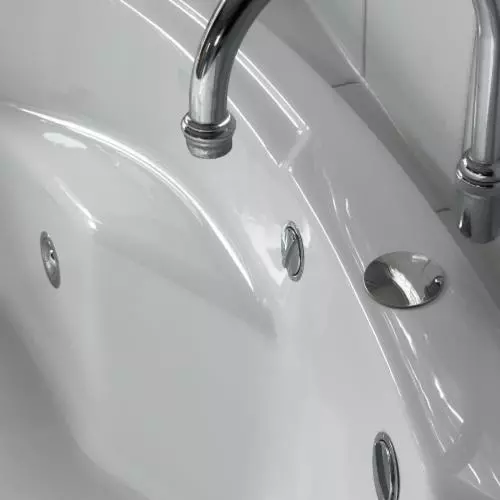 キングサイズベッドのスタンダードルーム, Waves Luxury Suites