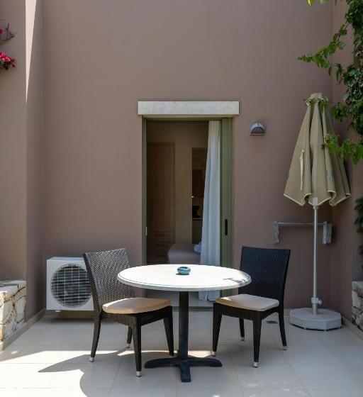 스탠다드 스튜디오, Plakias Resorts