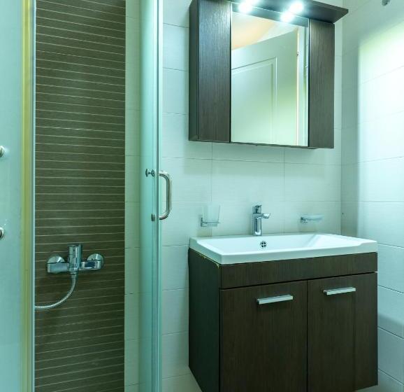 스탠다드 스튜디오, Plakias Resorts