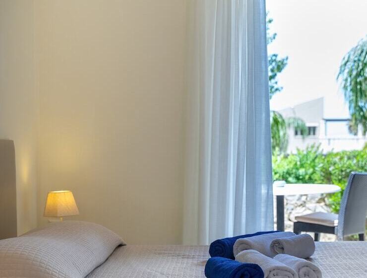 스탠다드 스튜디오, Plakias Resorts