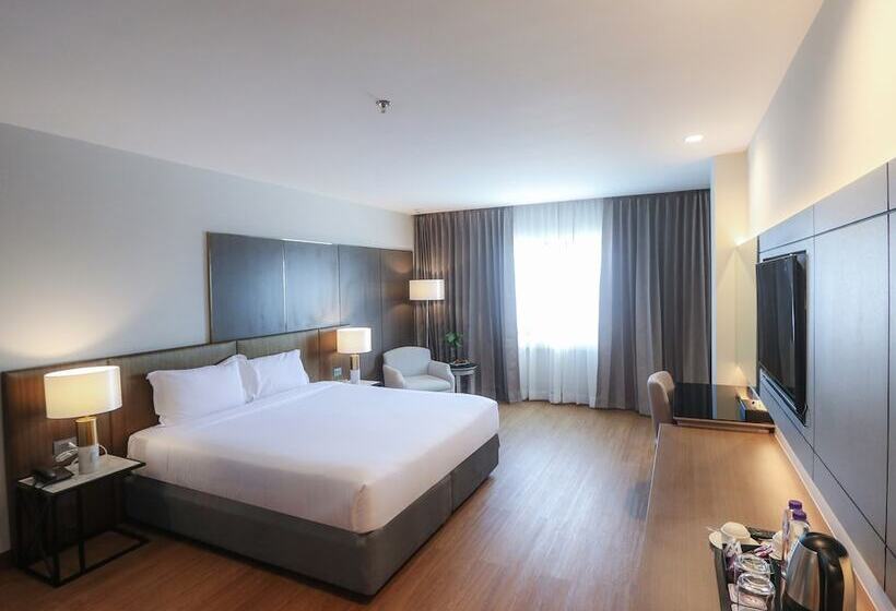 Deluxe room with river view, Fortune River View Hotel Nakhon Phanom