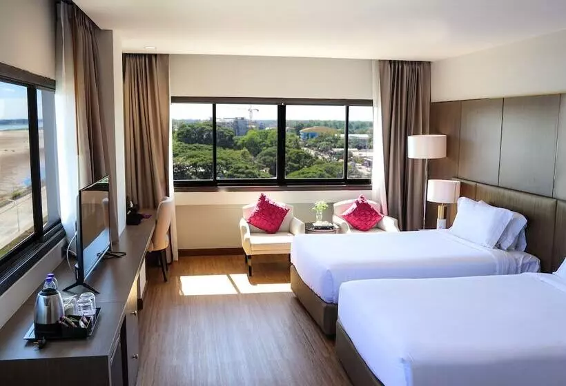 Standard-huone Jokinäkymä, Fortune River View Hotel Nakhon Phanom