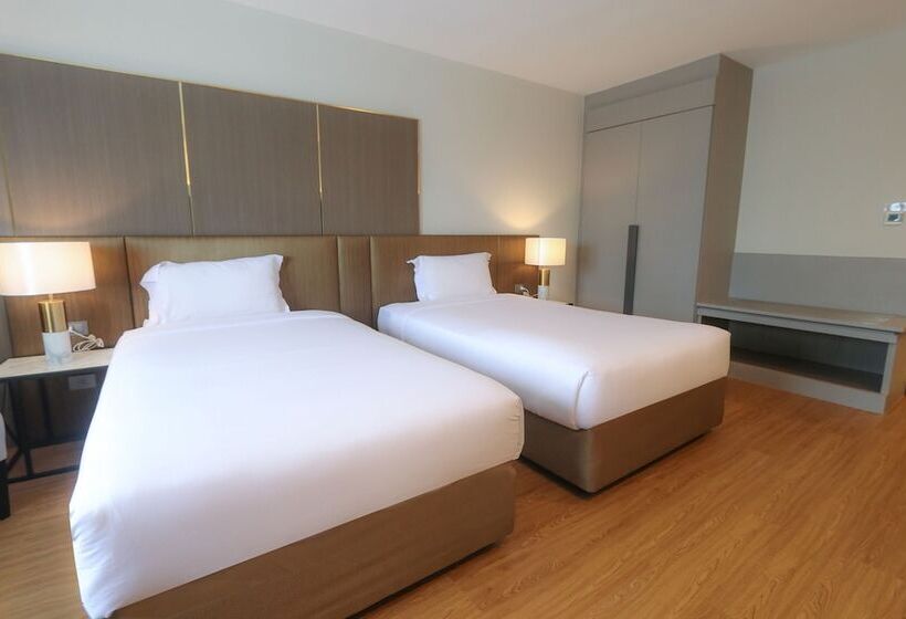 Deluxe room with river view, Fortune River View Hotel Nakhon Phanom