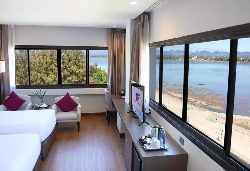 Standard-huone Jokinäkymä, Fortune River View Hotel Nakhon Phanom