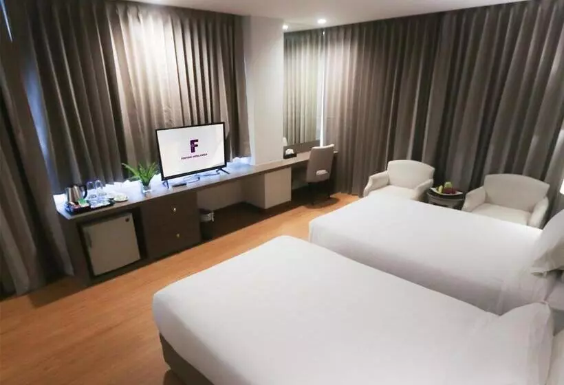 Standard-huone Jokinäkymä, Fortune River View Hotel Nakhon Phanom
