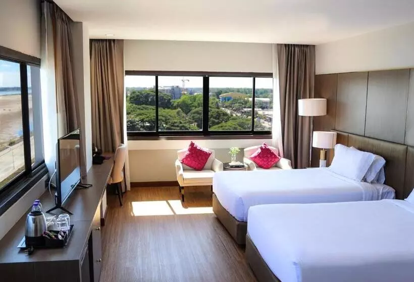 Standard-huone Jokinäkymä, Fortune River View Hotel Nakhon Phanom