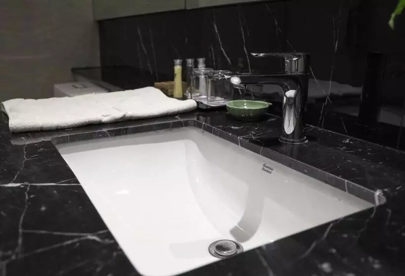 Sviitti Jokinäkymä, Fortune River View Hotel Nakhon Phanom