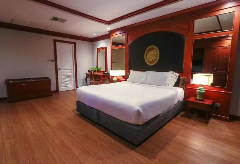 Sviitti Jokinäkymä, Fortune River View Hotel Nakhon Phanom