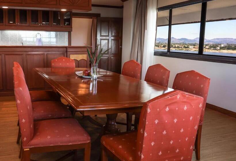 프레지덴셜 스위트, Fortune River View Hotel Nakhon Phanom