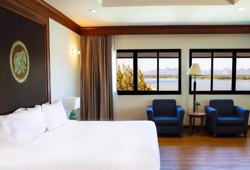 Presidenttisviitti, Fortune River View Hotel Nakhon Phanom