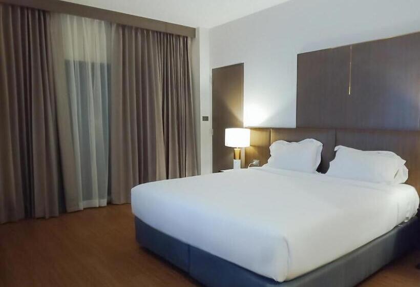 디럭스 룸 킹사이즈 침대, Fortune River View Hotel Nakhon Phanom