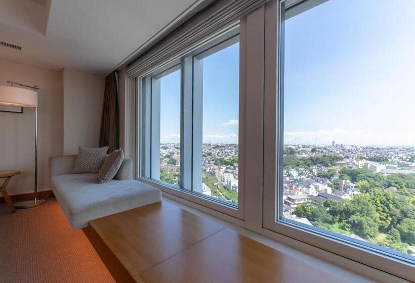 行政房间, Associa Shin Yokohama