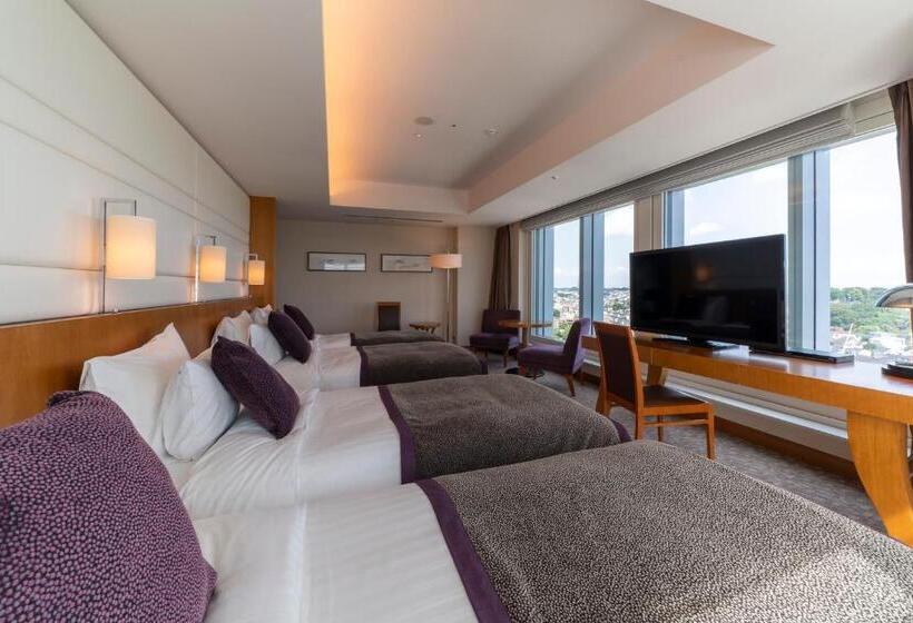 Семейный Номер, Associa Shin Yokohama