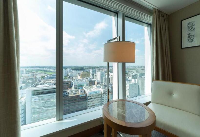 Номер Стандарт, Associa Shin Yokohama