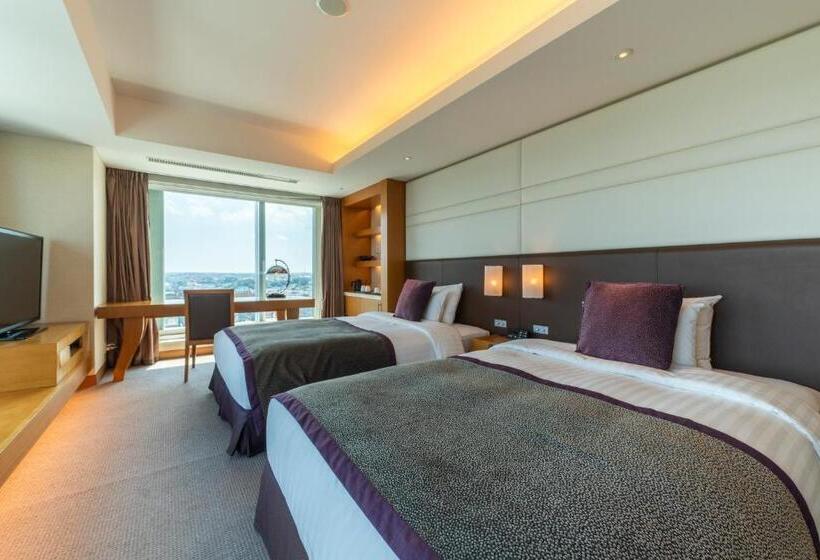 Номер Executive, Associa Shin Yokohama